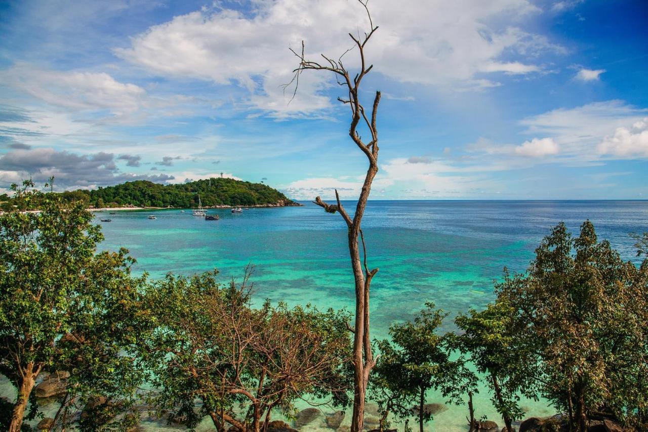 Daya Hill Seaview Hotel Koh Lipe Buitenkant foto