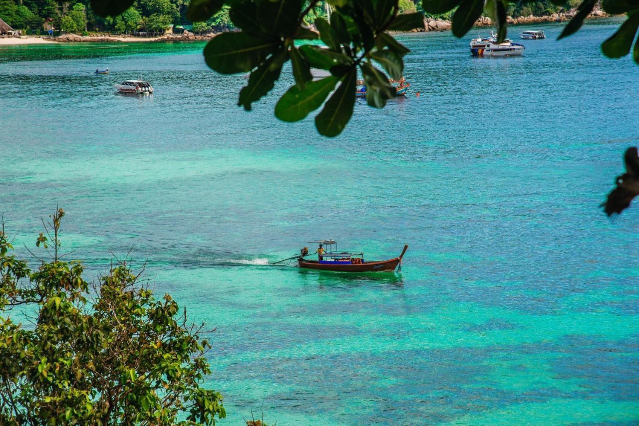 Daya Hill Seaview Hotel Koh Lipe Buitenkant foto